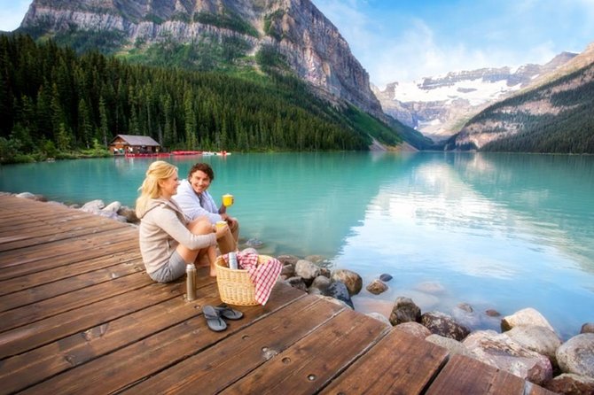5-Day Rocky Mountaineer Train Tour, From Vancouver to Rockies - What the $3,617.93 price really covers