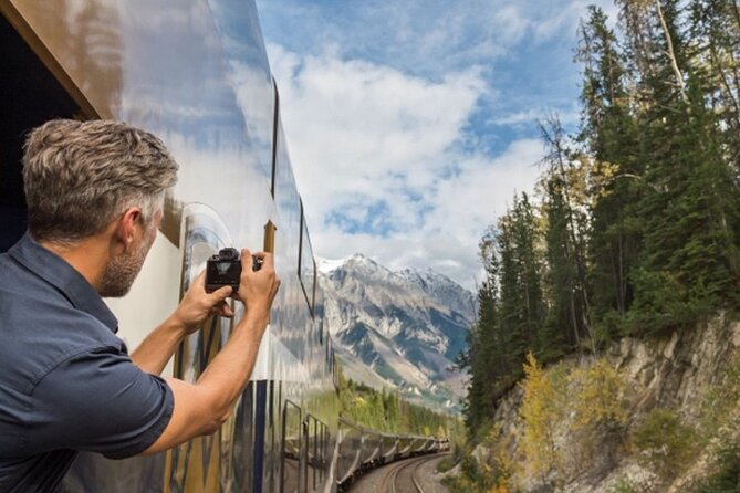 6-Day Rocky Mountaineer Train Tour, From Vancouver to Rockies - Day 1: From Vancouver Station to Kamloops