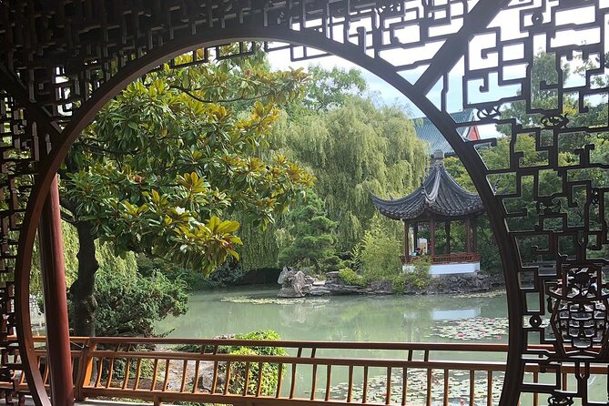 A Wok Around Chinatown: Culinary and Cultural Walking Tour Led by a Chef - The food: generous portions and a broad range