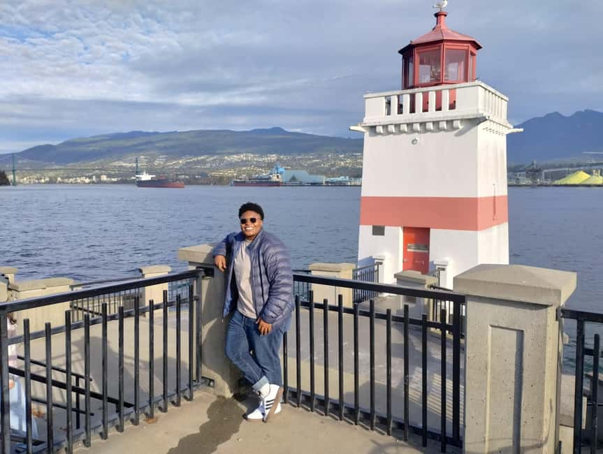 Aquarium & StanleyPark+20 Gem Spots+City/Vip Car+Small Group - Prospect Point and the many faces of Lions Gate Bridge