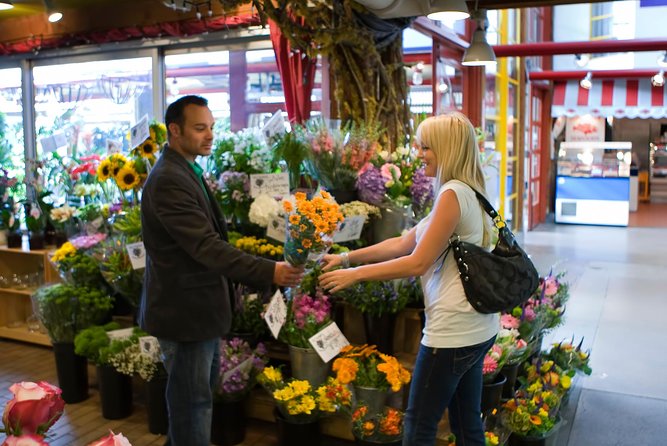 Best of Vancouver Private Tour - Granville Island for food, art, and a short wander