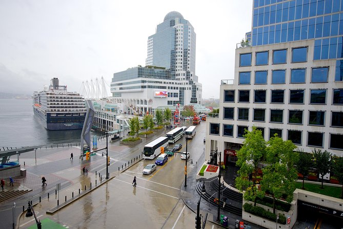 Best of Vancouver Private Tour - What the guides add to the ride