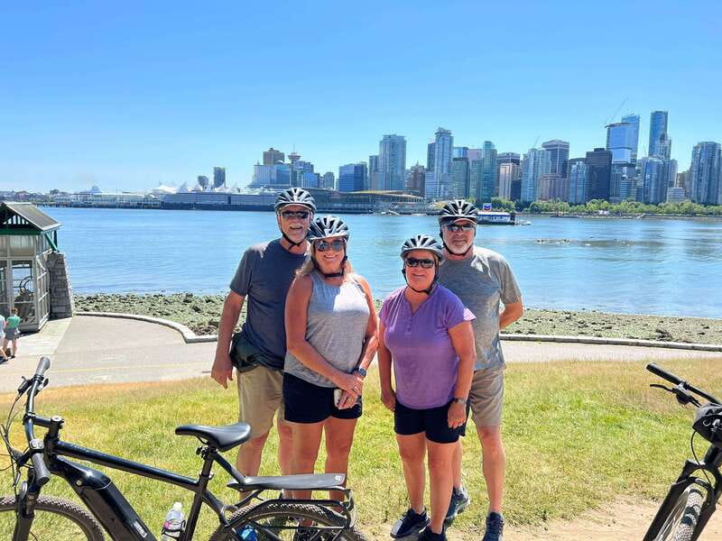 Bike and Hike Vancouver - The beach picnic is more than a lunch break