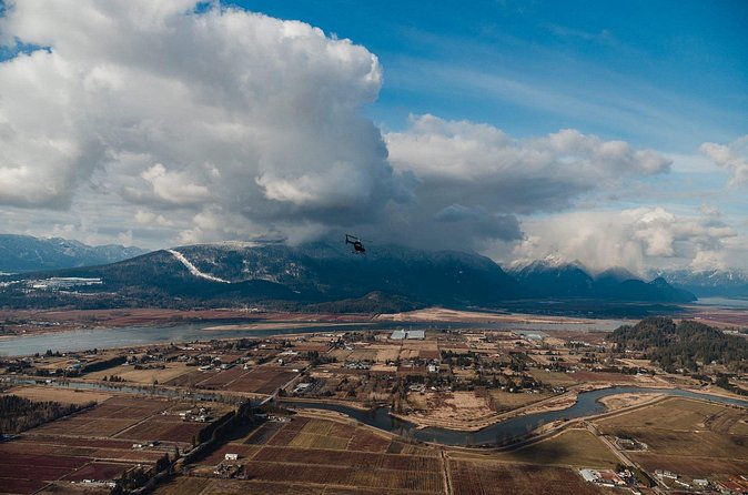 Discovery Flight Experience (Depart SKY Hangar) - What the scenery feels like from a helicopter