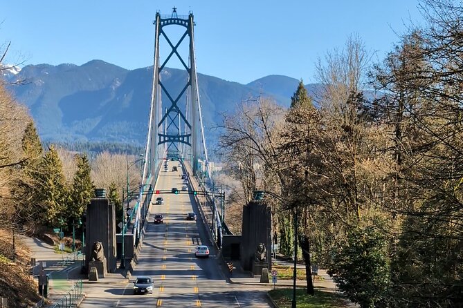 EcoEscape: Luxury & Exclusive Tour Experiences - Canada Place and the shape of the day