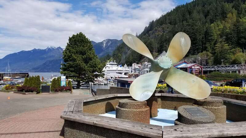 From Vancouver: Shannon Falls and Whistler Sightseeing Tour - The long day and what to bring