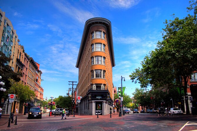 Gratuity-Based Vancouver City Highlights 3 Hour Walking Tour - Why this walk works well on your first day