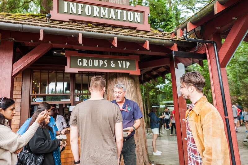 Grouse Mountain, Capilano Bridge & Fish Hatchery Tour - The guide makes the schedule work