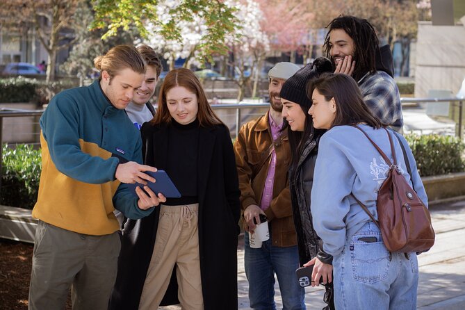 Hollywood North Film & TV Tour in Vancouver - What the actor guide adds