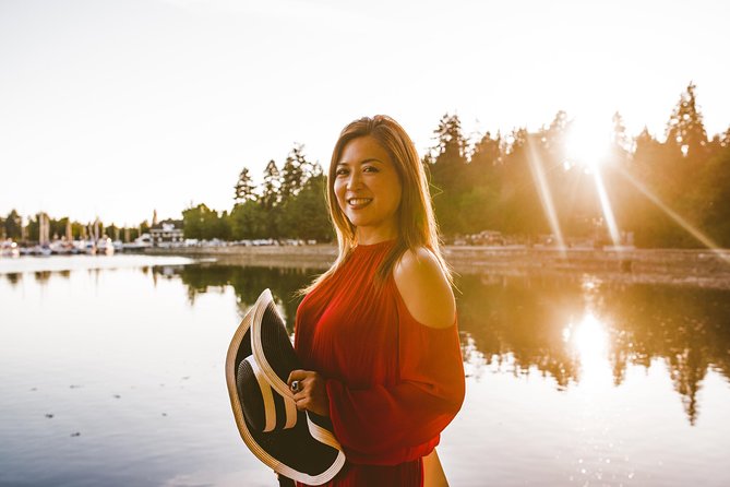 Personal Travel Photographer Tour in Vancouver - Your photographer does more than press the shutter
