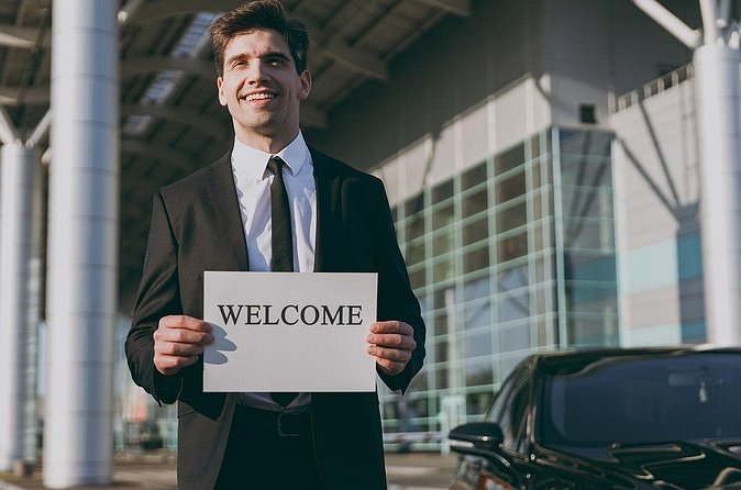 Private Airport Transfer to Vancouver Downtown and Canada Harbour - Communication is the real service advantage