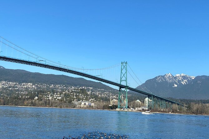 Private Guided Grand City Tour in Vancouver with your luggage - Horseshoe Bay is a short but worthwhile village stop