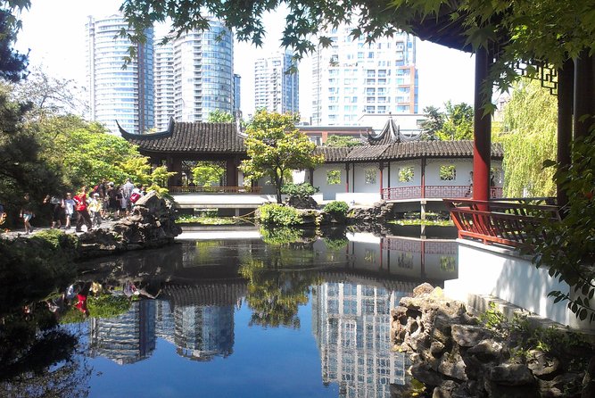 Private Tour: Gardens of Vancouver - Four Vancouver Gardens, Four Different Moods
