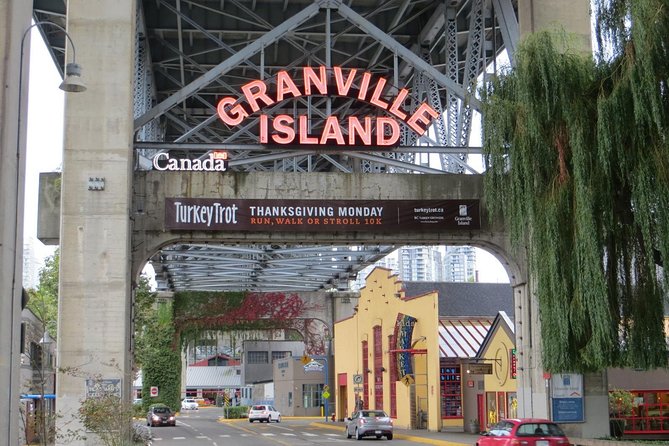 Private Tour: Vancouver Sightseeing and Capilano Suspension Bridge - Stanley Park and English Bay: Vancouver’s green edge