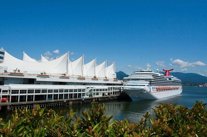 Private Transfer from Vancouver Hotel OR Port to Airport. - Comparing the value with cheaper options