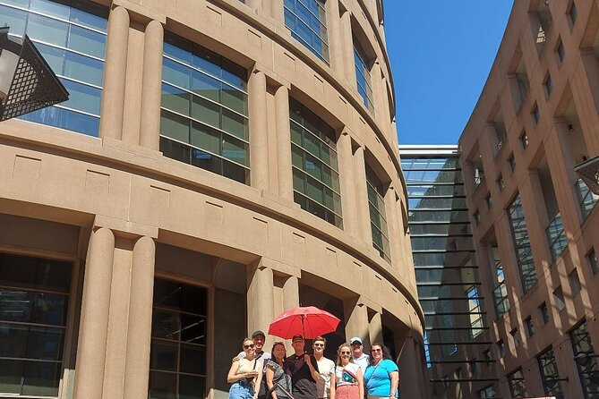 Private Vancouver City Highlights Walking Tour - Gastown’s brick streets and the Steam Clock