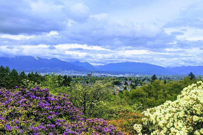 Private Vancouver Compact City Tour by Land and Water - Gastown mixes old streets with a modern food scene