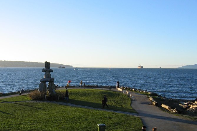 Private-VIP- Vancouver City Tour, SUV - Markets and local stops add a human scale