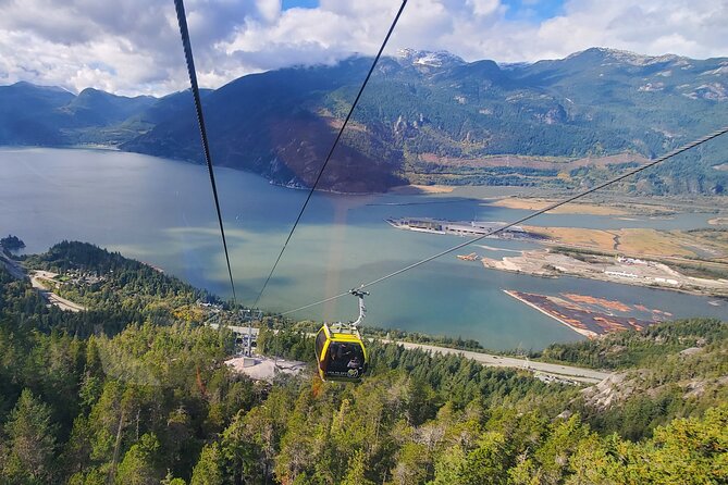 Private Whistler+ Sea 2 Sky Gondola +Shannon Fall+Green Lake Tour - Green Lake, a quiet final photo stop