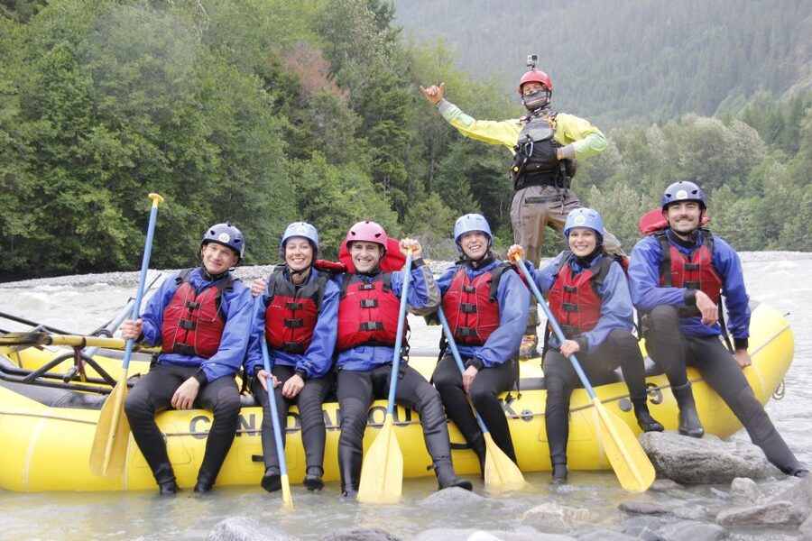 Squamish: Wet and Wild Elaho Exhilarator Rafting Experience - Looking up between the rapids