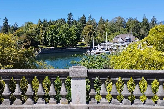 Stanley Park Bike Adventure with Lux Car Pick Up Affordable Easy - Beaches, clubs, and quieter corners