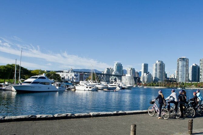 Stanley Park & Vancouver City Highlights 4 Hour Bike Tour 2 in 1 - The totem poles and Indigenous stories