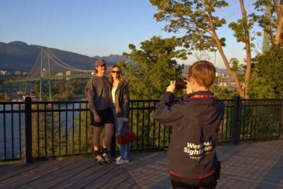 Sunset Bus Tour: Stanley Park & English Bay Photostops