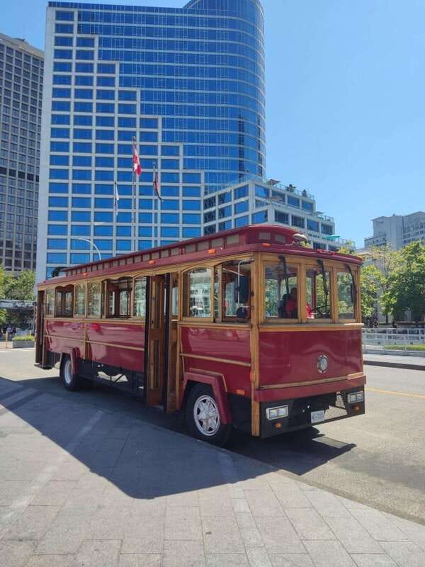Vancouver: 24 or 48-Hour Hop-On Hop-Off Trolley Tour Pass - Stanley Park, stop by stop