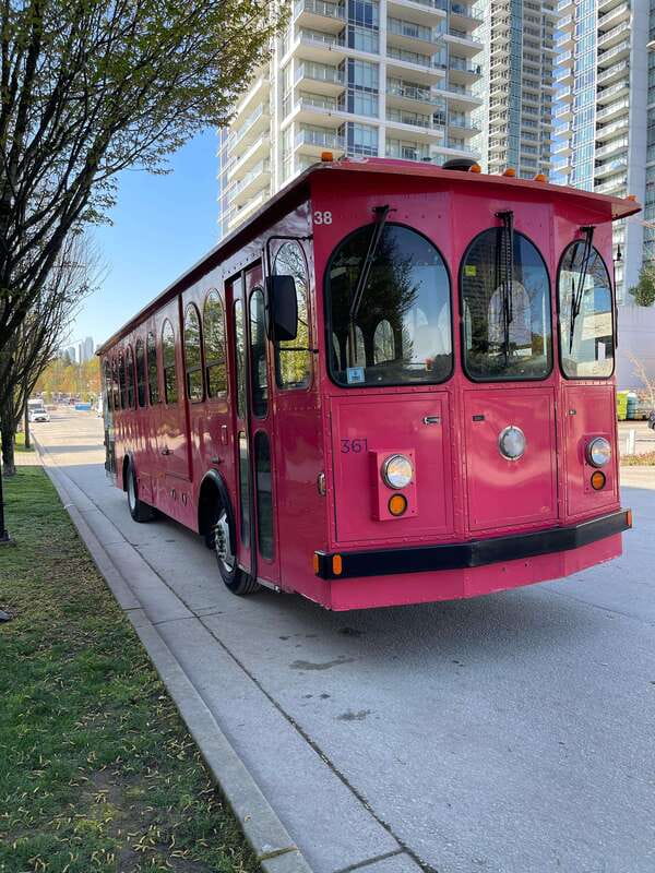 Vancouver: 24 or 48-Hour Hop-On Hop-Off Trolley Tour Pass - The West End and Davie Village