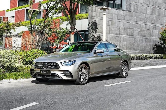 Vancouver Airport Transfer to Vancouver/Whistler (Special Offer) - Who should book this airport transfer