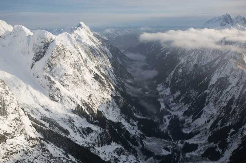 Vancouver: BC Backcountry Helicopter Tour - Photography from above the forest