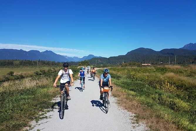 Vancouver Biking and Hiking Tour including Lunch - From rainforest to Pitt Meadows