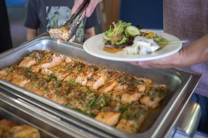 Vancouver - Brunch and Lunch Cruise - Live music and onboard atmosphere