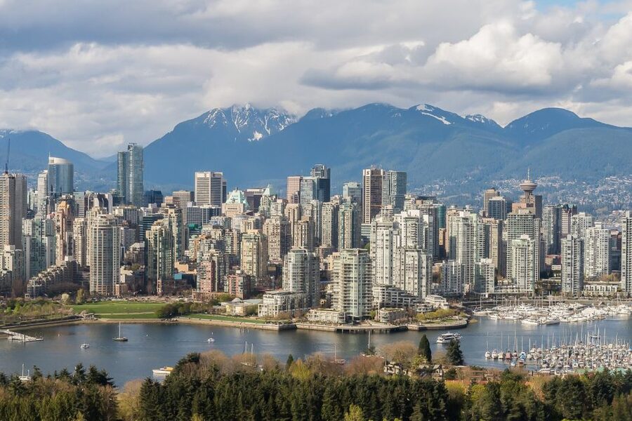 Vancouver: City Highlights & Vancouver Lookout Tour - Vancouver Lookout and the city from above