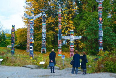 City + Lookout Tour & Option to Add YVR Drop-Off