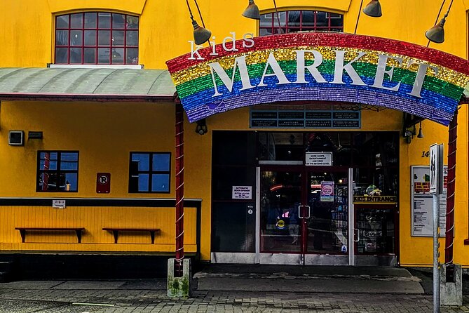 Vancouver city Tour with all attractions - Downtown, Robson Street, and the eastern neighborhoods