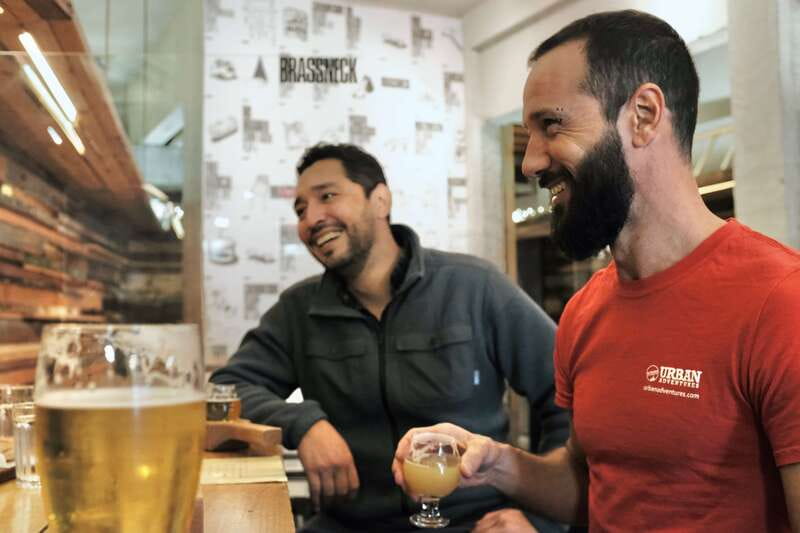 Vancouver: Craft Beer Tasting and Neighborhood Culture Crawl - The 15-minute walk through Mount Pleasant