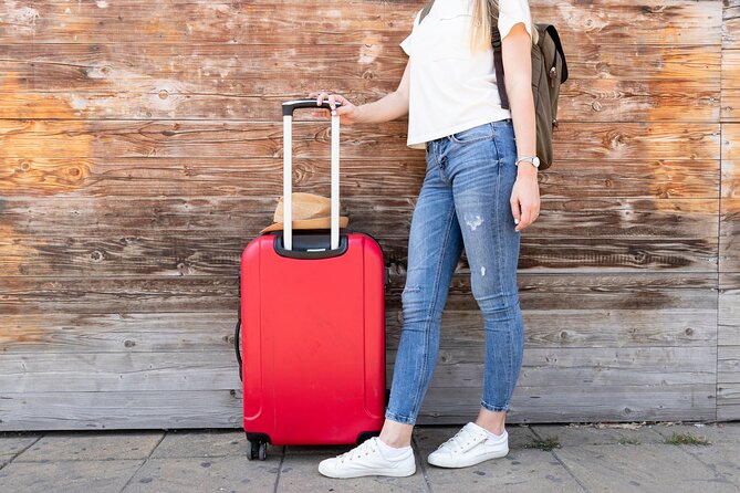 Vancouver: Cruise Terminal Luggage Storage for 2 Bags - Who should use this service?
