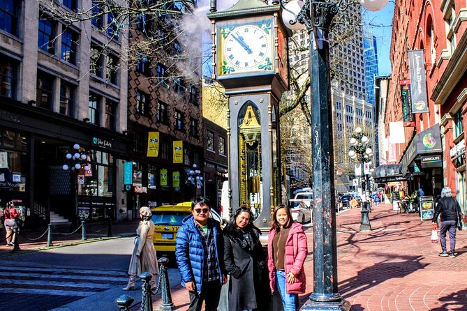 Vancouver Cruise Transfers/ Pre & Post Cruise City Sightseeing Tour Private - Photo stops are the real rhythm of the tour