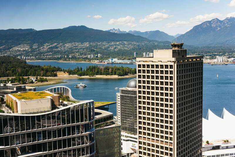 Vancouver: Entry Ticket for the Vancouver Lookout - Why the Vancouver Lookout makes a smart first stop