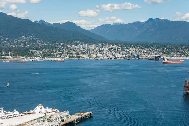 Vancouver: Entry Ticket for the Vancouver Lookout - Finding 555 W. Hastings Street