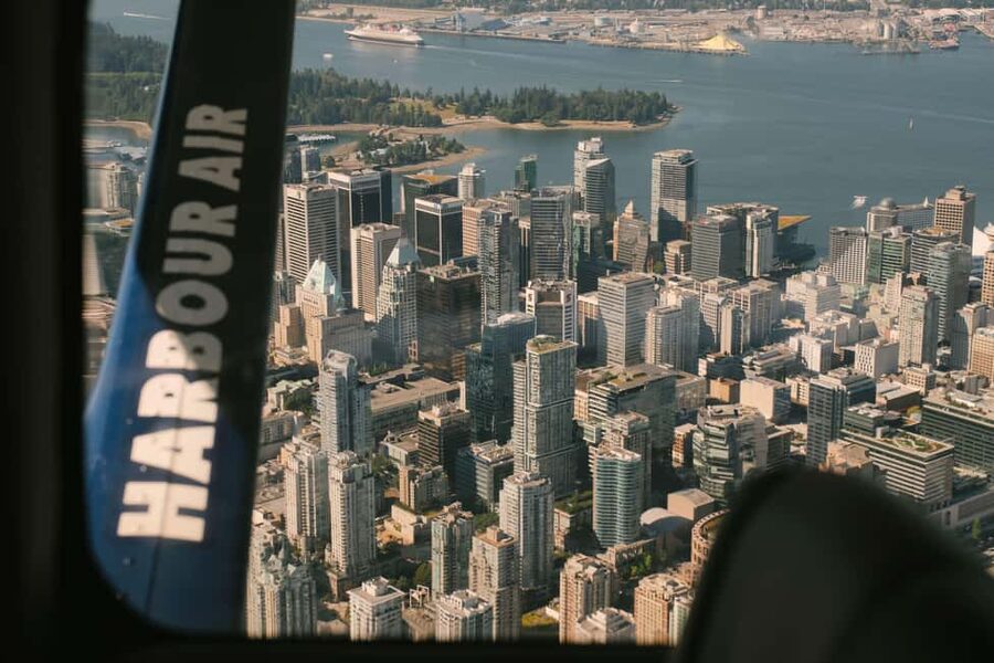 Vancouver: Extended Scenic Panorama Seaplane Tour - The Return Over Vancouver’s Stadiums