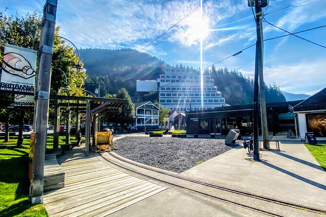 Vancouver family tour Squamish with Porteau Cove and Britannia Mine Private - Stanley Park is handled as a series of short visits