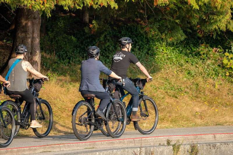 Vancouver: Guided Bike Tour - Coal Harbour brings the ride home