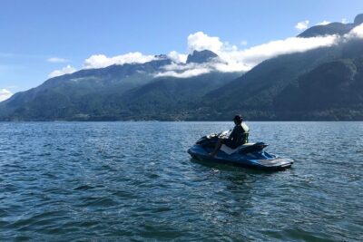 Vancouver Jetski Tour with Dinner on Bowen Island