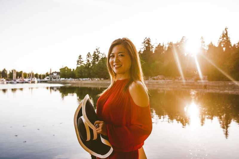 Vancouver: Personal Travel & Vacation Photographer - Should you book the Vancouver personal photographer?