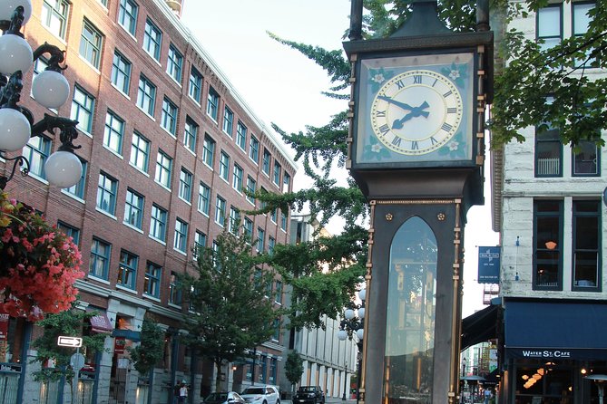 Vancouver Private Tour - Gastown: Vancouver’s older streets and city character