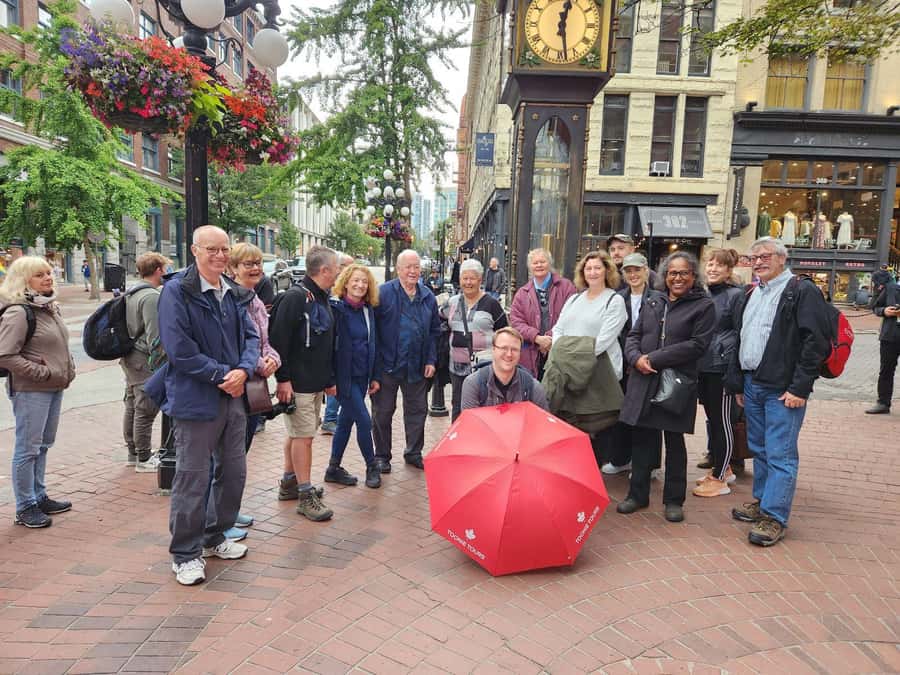 Vancouver: Private Walking Tour of City Highlights | 3-Hour - Key points to know before booking