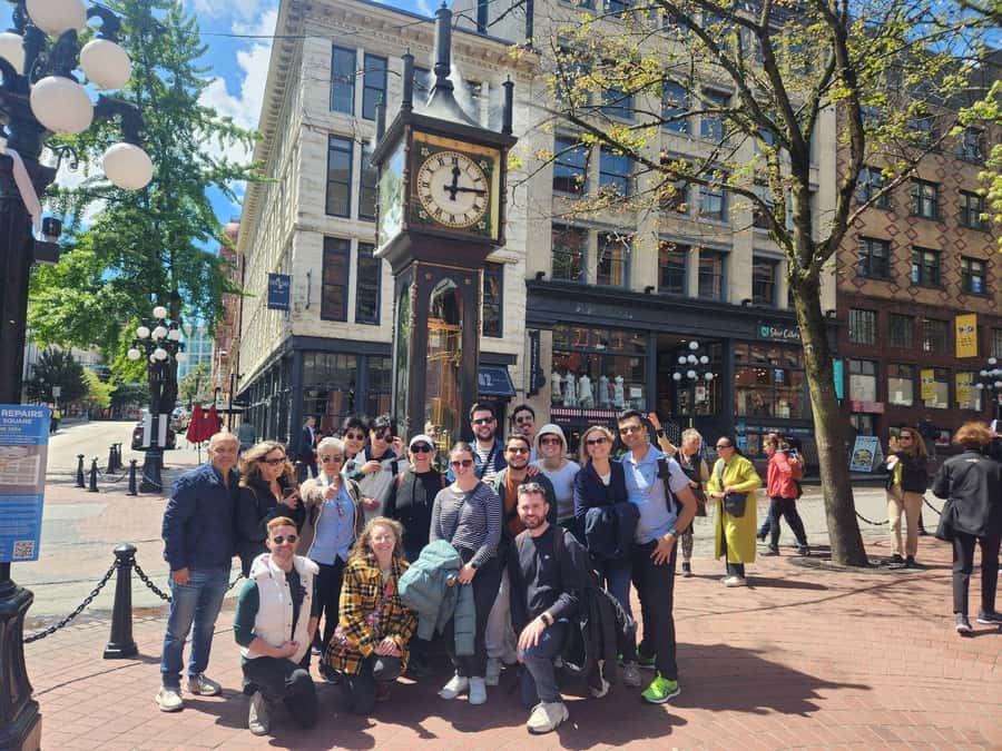 Vancouver: Private Walking Tour of City Highlights | 3-Hour - Robson Square, Cornelia Oberlander, and the downtown pause