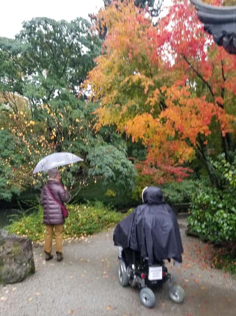 Vancouver: Private Walking Tour with a Local - Practical ways to improve your booking